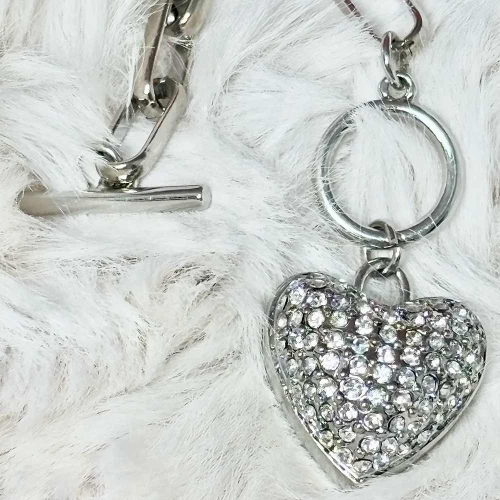 Urban Outfitters Rhinestone Crystal Heart Necklace - Picture 10 of 11